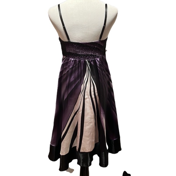 #548 EUC Venus Cocktail Dress - Picture 2 of 7